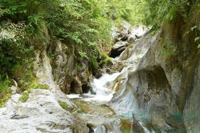 略阳响水沟