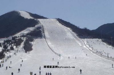 阳光雪山城堡滑雪场