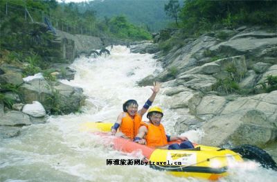 上思九龙潭漂流景区