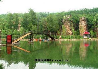 满城龙潭峡谷风景区