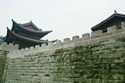 潼川古城墙