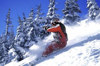 大连铭湖温泉滑雪场