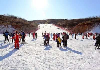 清闲庄园滑雪场