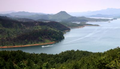 麻城浮桥河水利风景区