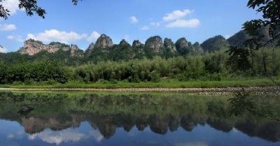 穿岩十九峰景区